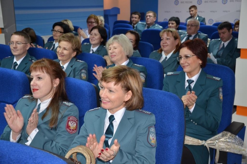 Фнс 2018. УФНС по Республике Коми. Сыктывкар сотрудники ИФНС. Начальник налоговой инспекции Сыктывкар. Работник налоговой службы.